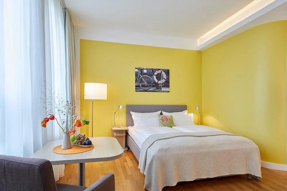 Flottwell Berlin Hotel & Residenz Am Park 3*,